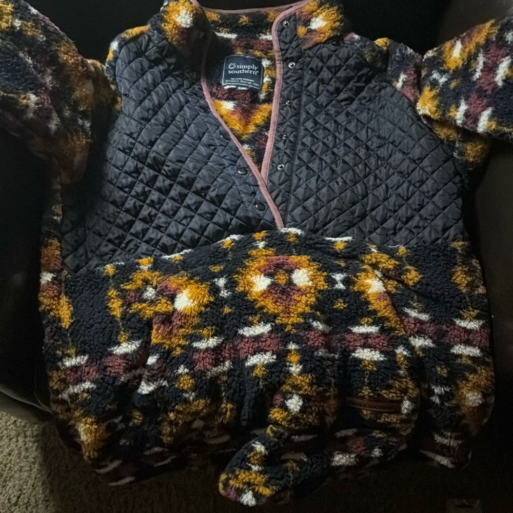Simply Southern fleece pullover size XLarge